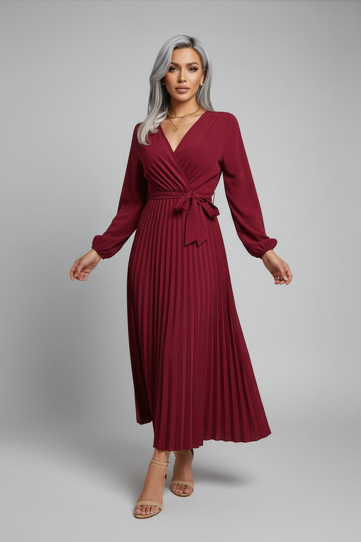 Vasna – Elegantna plisirana maxi haljina sa V-izrezom